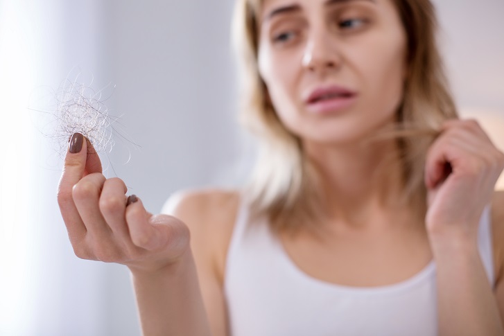 המדריך המלא לטיפול מינוקסידיל באובדן שיער